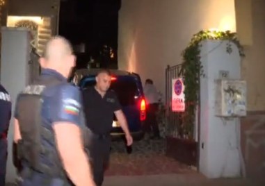 Екипи на полицията и Главна дирекция  Охрана изведоха Кристиан Николов от дома