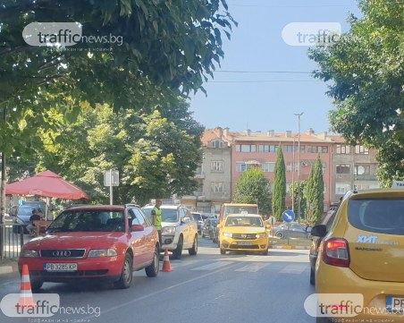 Инцидент с пешеходец затруднява движението в центъра на Асеновград