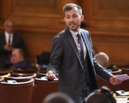 Искрен Митев получи наказание в парламента