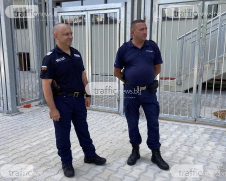 Полицаите, ескортирали раждаща жена в Пловдив: Бихме помогнали по всяко време на всеки един човек