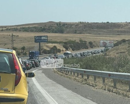 След поредицата от катастрофи: АПИ с призив към шофьорите