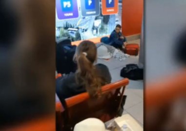 Блокирани българи на летището в Болоня Сред потърпевшите има възрастни