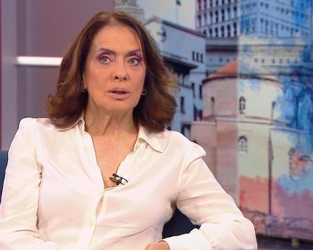 Надежда Нейнски: Трябва да се обясни на хората защо подкрепяме Украйна