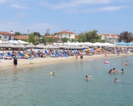 Откриха дете в полусъзнание в морето на Халкидики, арестуваха бащата