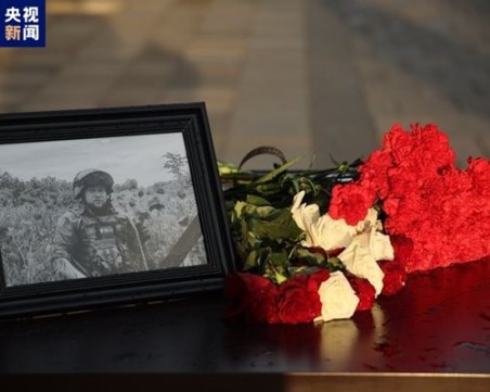 Руски журналист почина след обстрел с касетъчни бомби