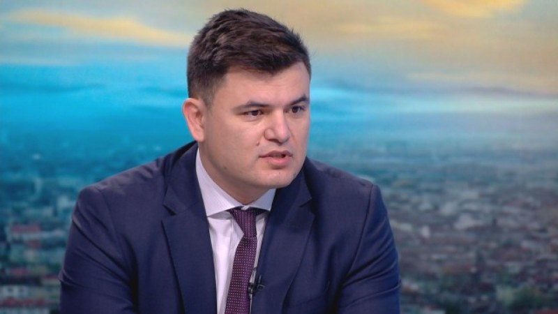 Лъчезар Богданов: ЕС влиза в рецесия, но ще овладеем инфлацията