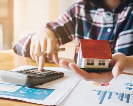 Ръст от близо 20% на жилищните кредити! Българите са изтеглили над 17 млрд лева за покупка на дом