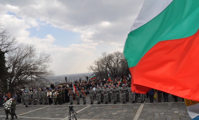 Проф. Баева: Нашият национаен празник не трябва да зависи от чужда държава