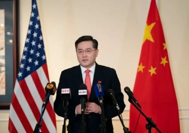 Китай отстрани Цин Ган от поста външен министър по малко