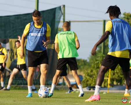 Ботев започна подготовка за Пирин, трима тренират извън основната група