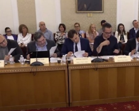 Бюджетната комисия одобри 150 млн. лева за заплати в МВР