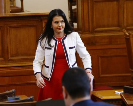 Десислава Трифонова: Изграждането на детски ясли и училища  трябва да залегне в Бюджет 2023