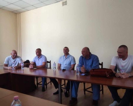 Без аналог у нас: Частни охранителни фирми в Пловдив пазят учениците от дилъри на дрога