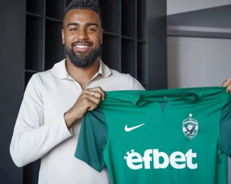 Официално: Лудогорец взе основен защитник на Левски