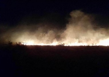 Пожарникари от Пазарджик Белово и Септември тази нощ потушиха пожар