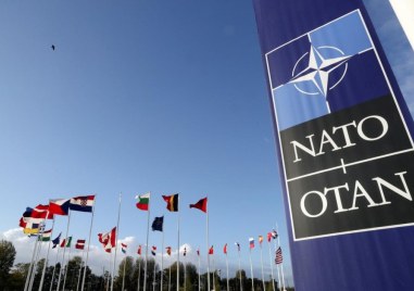НАТО обяви че засилва наблюдението на Черноморския регион и осъди