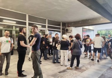Полицията в Пловдив проверява прожекцията на съдържанието на филма Близо