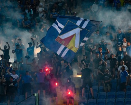 Биха фенове на Левски в Скопие, един е с опасност за живота