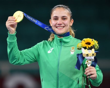 Награждават с жилище Ивет Горанова заради олимпийското злато