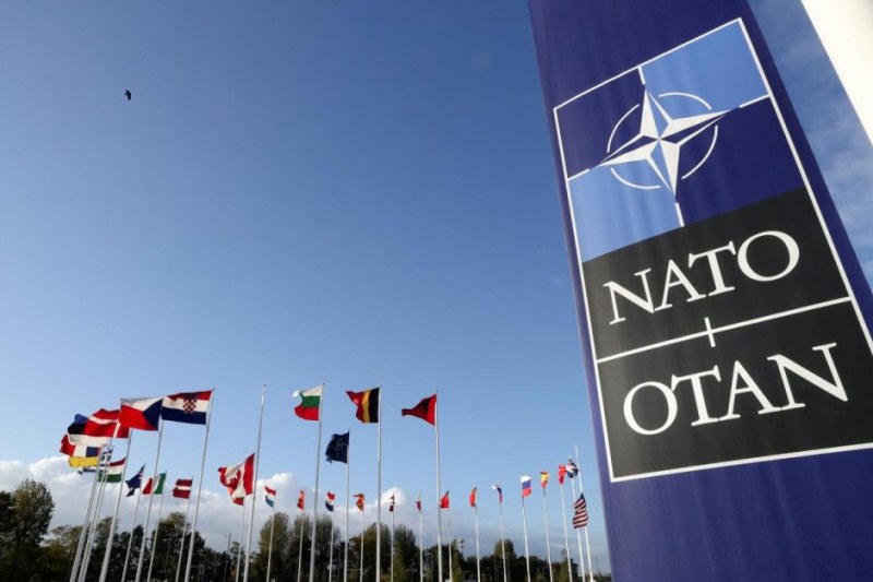 НАТО обяви, че засилва наблюдението на Черноморския регион и осъди