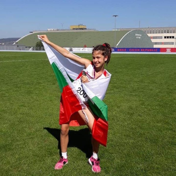 Пловдивчанката Петя Бозукова се класира за финала на тройния скок