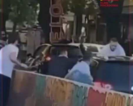 19 са задържаните български фенове в Скопие