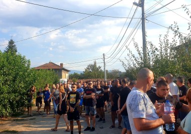 Жителите на село Цалапица ще продължат с протестите си като
