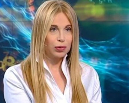 Гадателката на Берлускони предрече важни промени в България