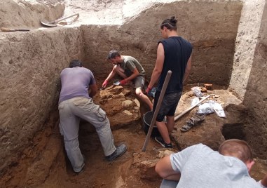Археологът Стоян Иванов е част от екипа с ръководител Десислава