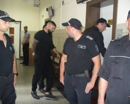 Гледат мярката на нападателя на 18-годишното момиче - съдът не пусна журналисти в залата