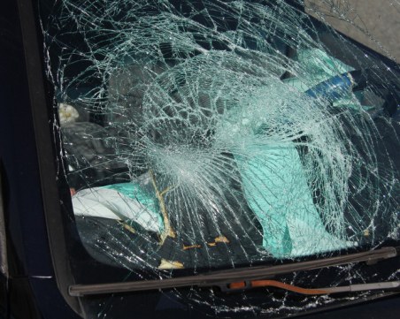 Коли в пазарджишко осъмнаха начупени от вандали, сред тях и деца на 12 и 14 години