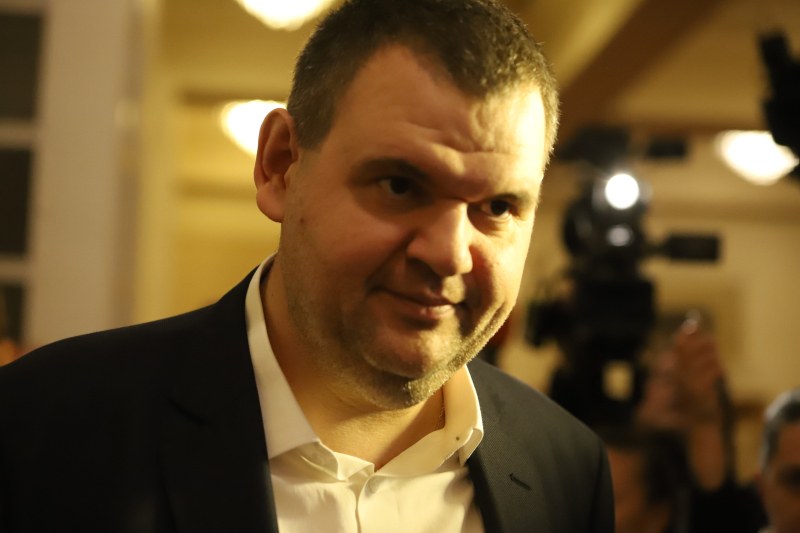 Пеевски сезира Инспектората на ВСС за магистратите, освободили Георги от Стара Загора