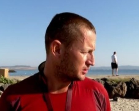 Оставиха в ареста спасителя, обвинен за побой заради чадър на плажа в Поморие