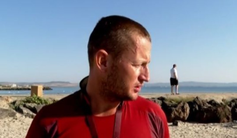Оставиха в ареста спасителя, обвинен за побой заради чадър на плажа в Поморие