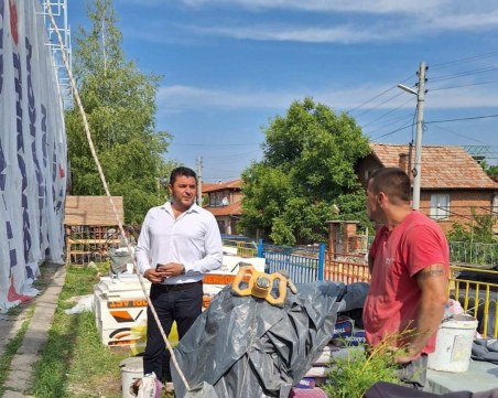 Ремонтират кухненския блок на детската градина в Марково, обновяват и фасадата в градината в Белащица