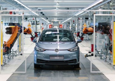 Производството на превозни средства в Германия се увеличава значително през