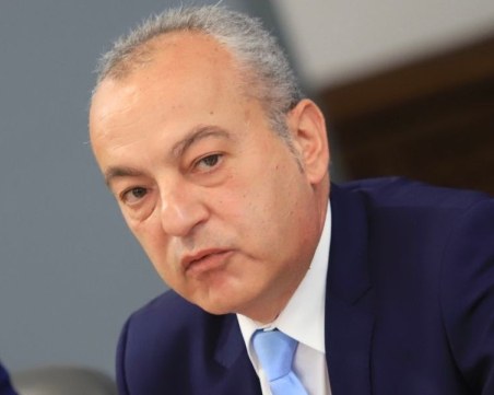 Гълъб Донев за критиките на Николай Денков: Това е смешен плач