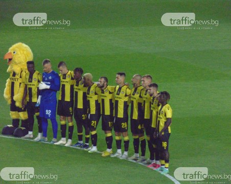 Ботев без спонсор на фланелките