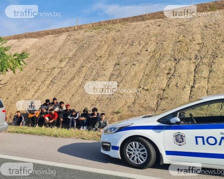 Само година условно за румънеца, хванат с 12 мигранти край Пловдив