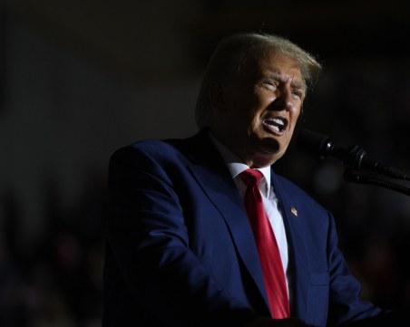 Тръмп определи като смешни обвиненията срещу него