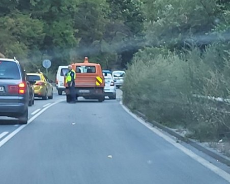 Три жени пострадаха при верижна катастрофа на пътя към Велинград