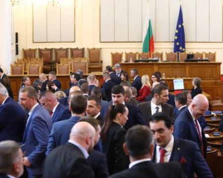 Интимната връзка трябва да е 60 дни, за да има насилие