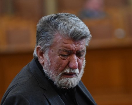 Български фонд за жените настоява за оставката на Вежди Рашидов като депутат