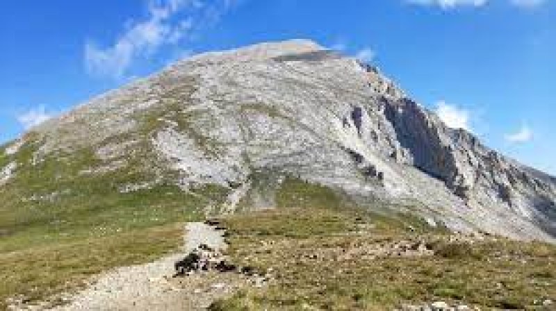 14-годишно дете е паднало на пътеката, водеща към връх Вихрен