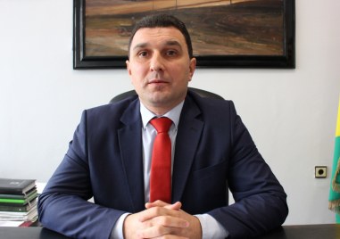 Кметът на Генерал Тошево Валентин Димитров е арестуван по