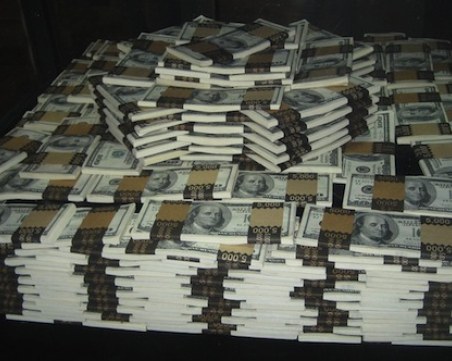 Рекорд: Мъж спечели 1,580 млрд. долара от лотарията в САЩ