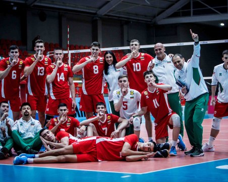 Волейболните национали до 19 години сразиха Бразилия и са на четвъртфинал на Световното