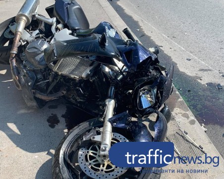 Двама загинаха след тежка катастрофа с мотор на АМ 