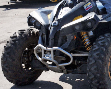 Млад водач на нелегално АТВ си спретна гонка с полицията в Панагюрище, опита да се укрие