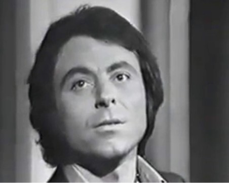 Почина изпълнителя на хита 